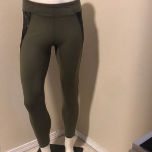 Camo leggings